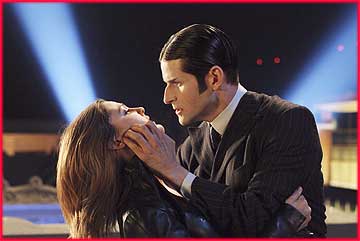 �2003 www.charliesangels.com. All Rights Reserved. CA2:Full Throttle Images �2003 Columbia-Tri Star Pictures. All images used with permission from Columbia-TRI Star Pictures. 